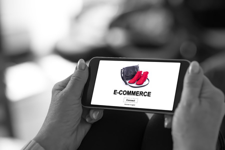 選擇適合你的電商平台：Shopify、WooCommerce 還是自架網站？